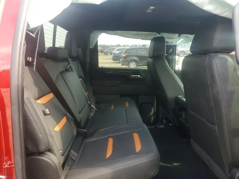 2025 GMC SIERRA K2500 AT4  