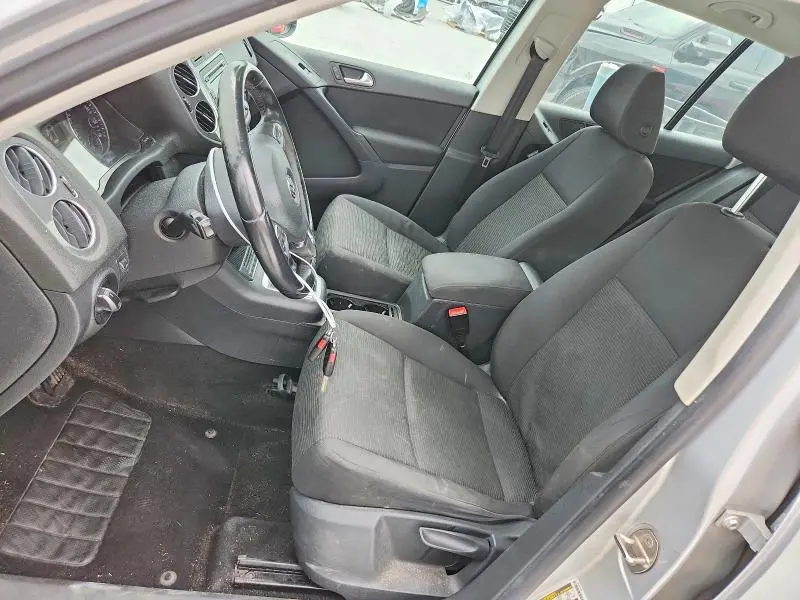 2015 VOLKSWAGEN TIGUAN S  