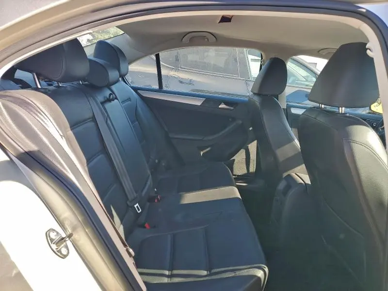 2014 VOLKSWAGEN JETTA SE  