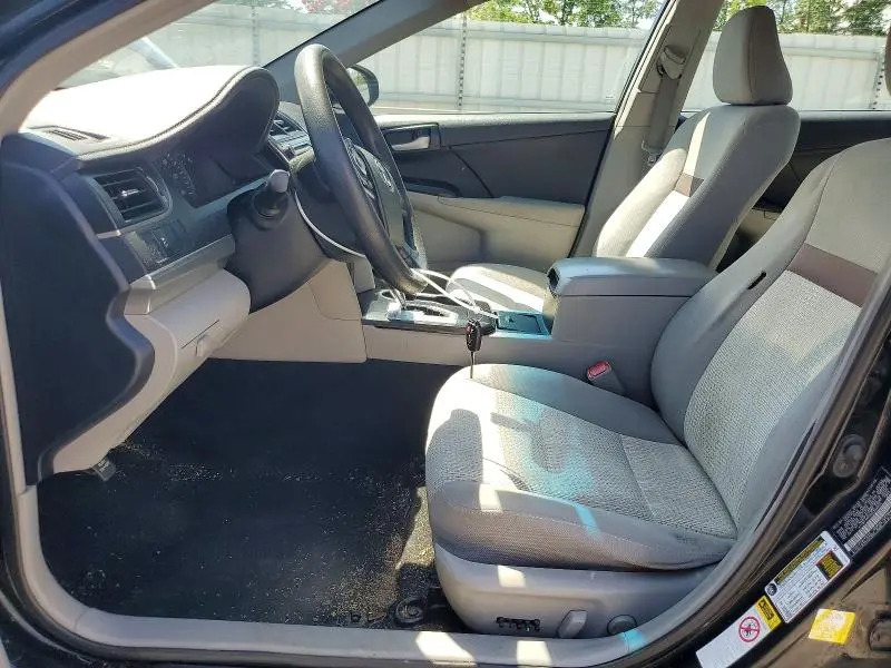 2013 TOYOTA CAMRY LE  