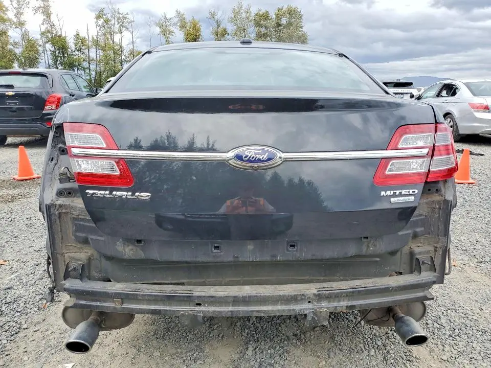 2015 FORD TAURUS LIMITED  