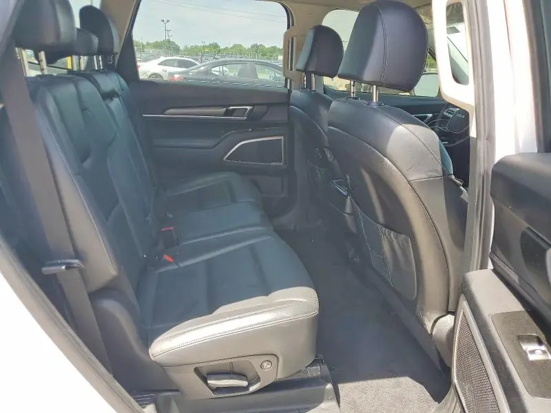 2022 KIA TELLURIDE LX  
