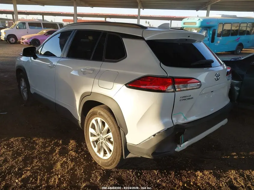 2022 TOYOTA COROLLA CROSS LE