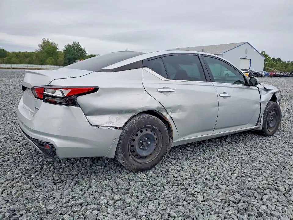 2019 NISSAN ALTIMA S  