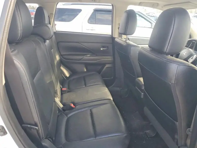 2015 MITSUBISHI OUTLANDER ES  