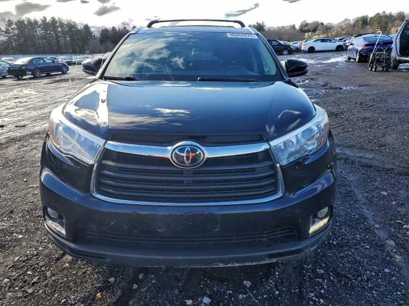 2016 TOYOTA HIGHLANDER LIMITED  