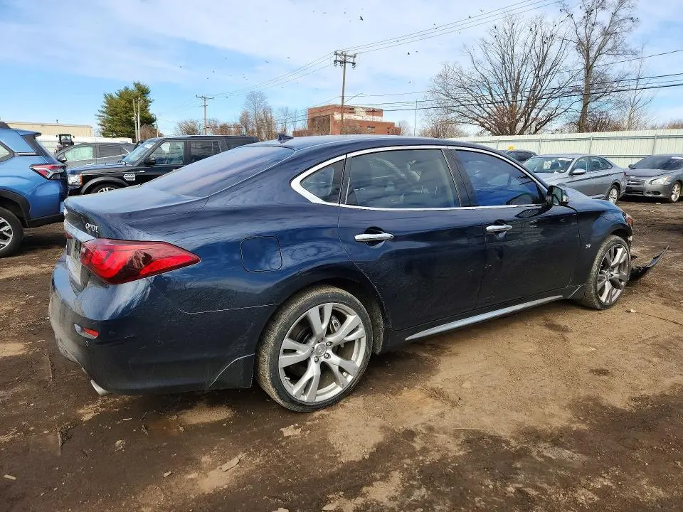 2019 INFINITI Q70L 3.7 LUXE  