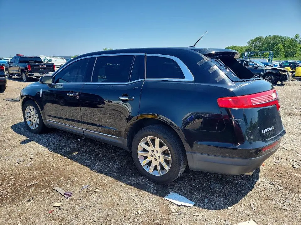 2015 LINCOLN MKT   