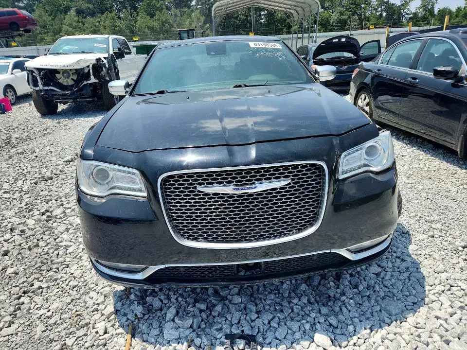 2019 CHRYSLER 300C   