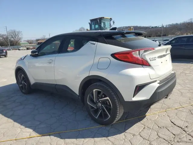 2020 TOYOTA C-HR XLE  