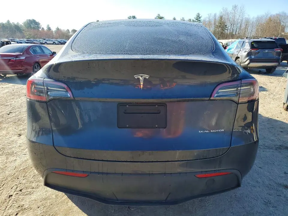 2024 TESLA MODEL Y   