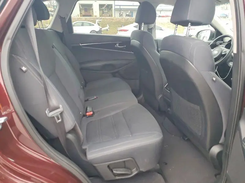 2018 KIA SORENTO LX V6  