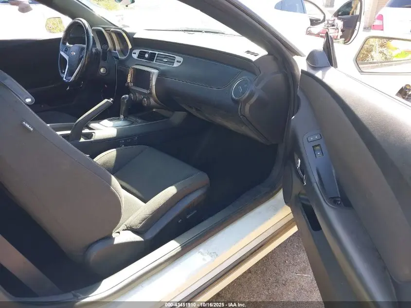 2015 CHEVROLET CAMARO 1LT