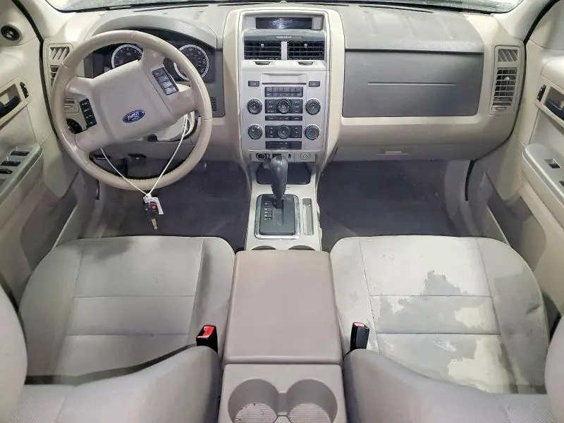 2011 FORD ESCAPE XLT  