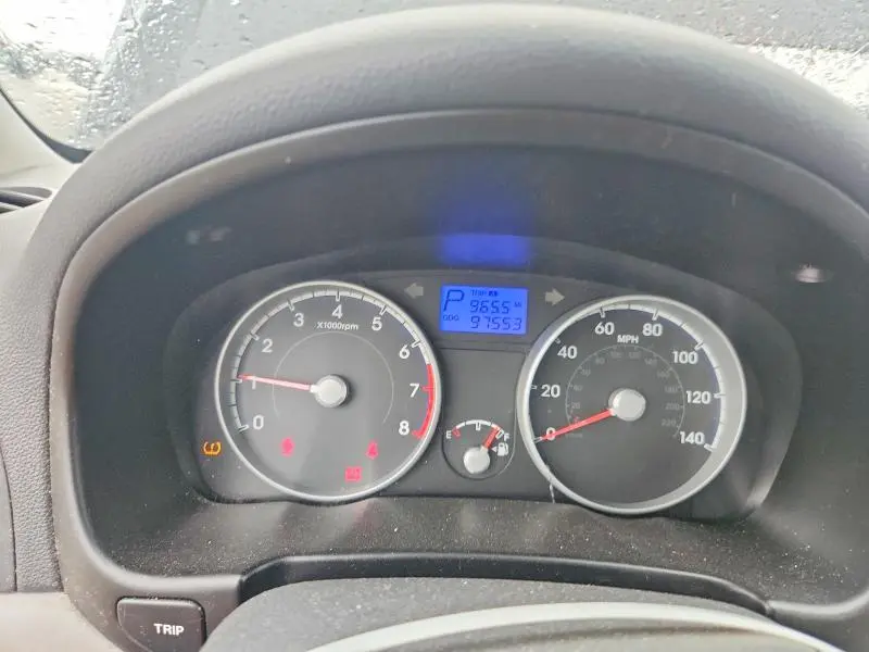 2010 HYUNDAI ACCENT GLS  