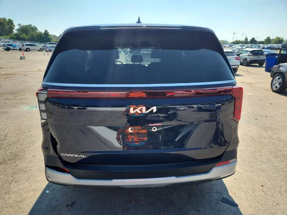 2025 KIA CARNIVAL LXS  