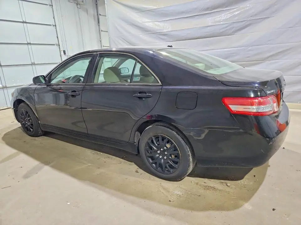 2011 TOYOTA CAMRY BASE  