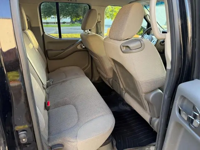 2012 NISSAN FRONTIER S  