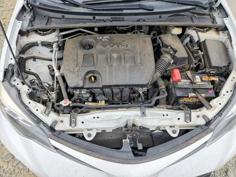 2019 TOYOTA COROLLA SE  