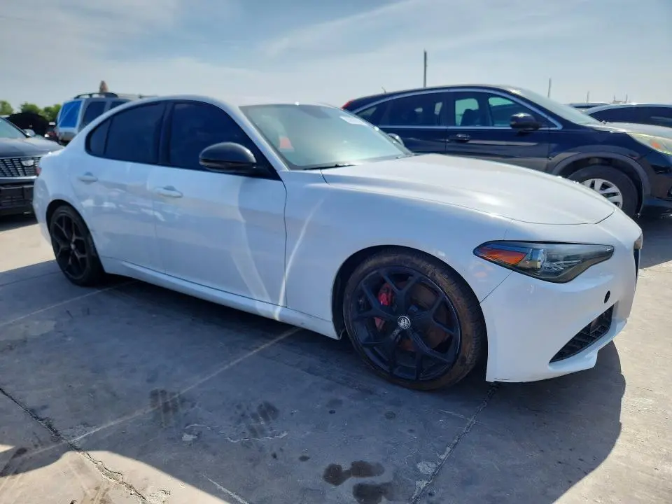 2019 ALFA ROMEO GIULIA   
