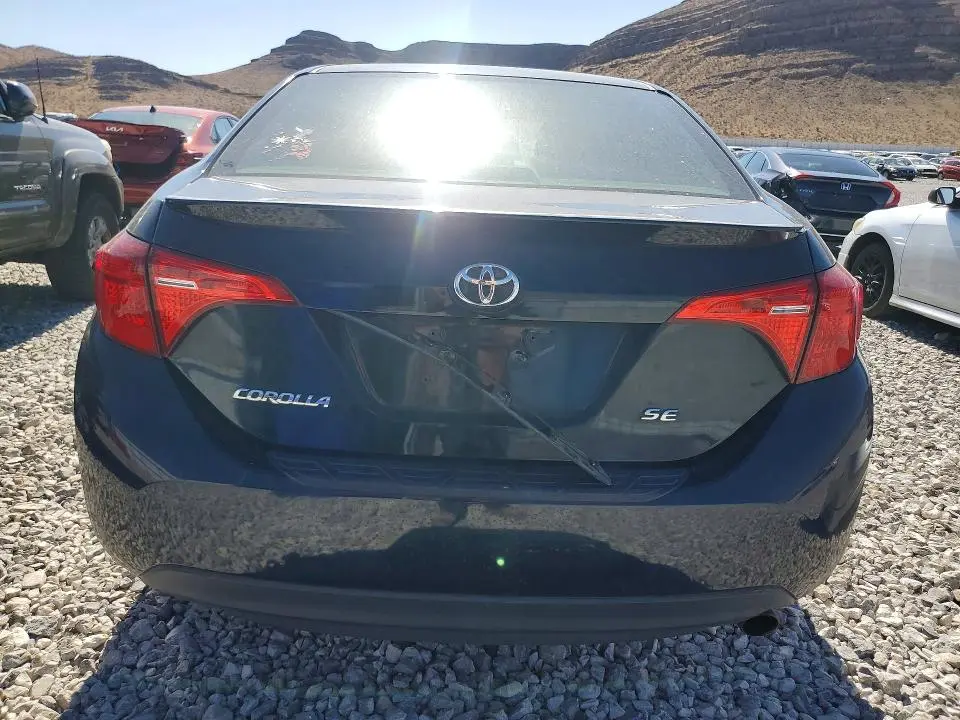 2017 TOYOTA COROLLA SE  
