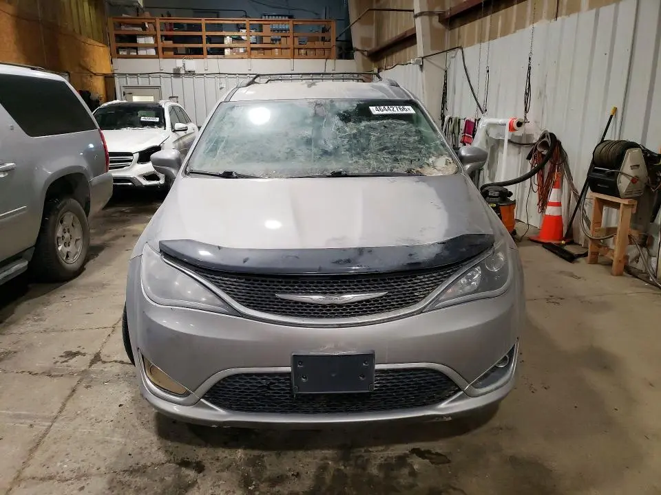 2017 CHRYSLER PACIFICA TOURING L  