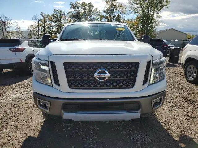 2019 NISSAN TITAN XD SL  