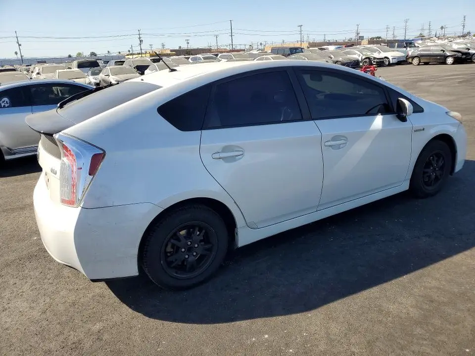 2014 TOYOTA PRIUS TWO  