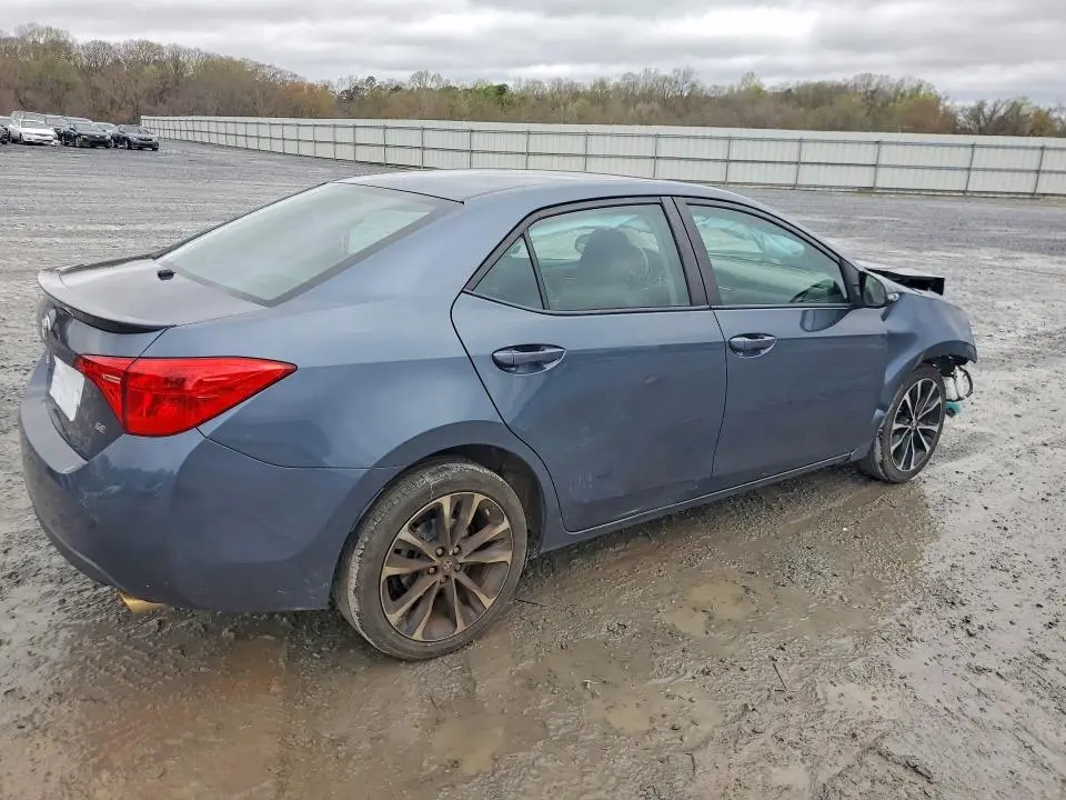 2019 TOYOTA COROLLA SE  