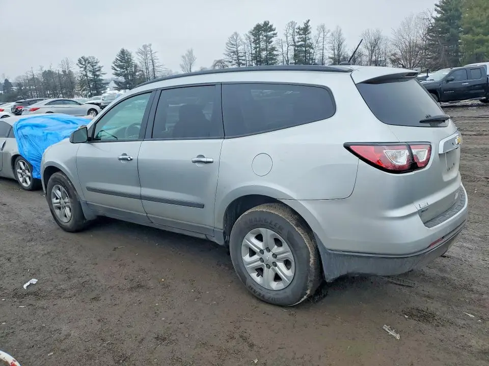 2015 CHEVROLET TRAVERSE LS  