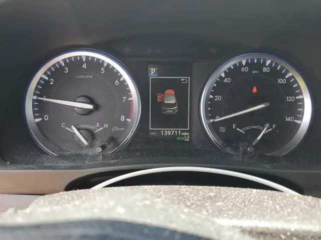 2017 TOYOTA HIGHLANDER SE  