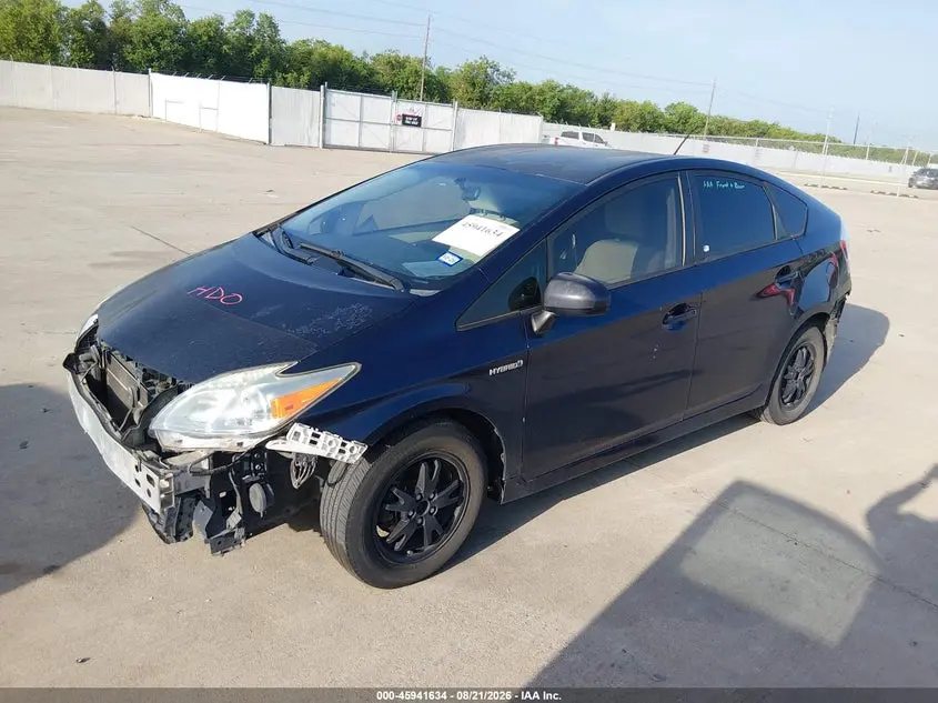 2013 TOYOTA PRIUS TWO