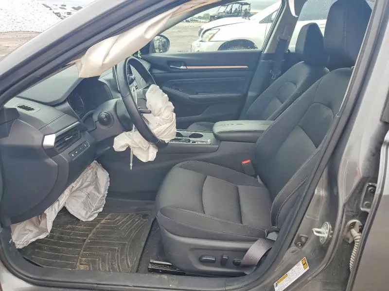 2019 NISSAN ALTIMA SV  