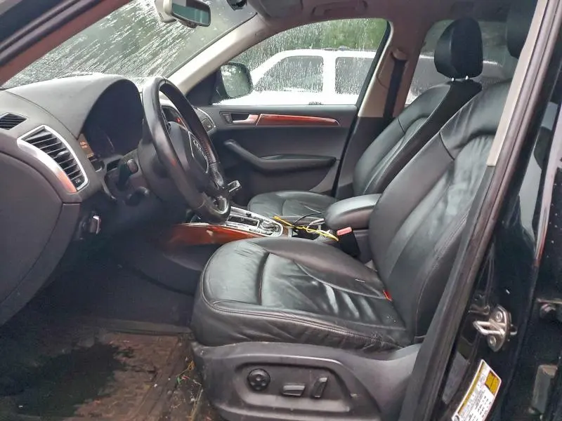 2010 AUDI Q5 PREMIUM PLUS  