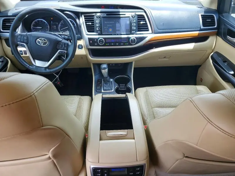 2017 TOYOTA HIGHLANDER LIMITED PLATINUM  