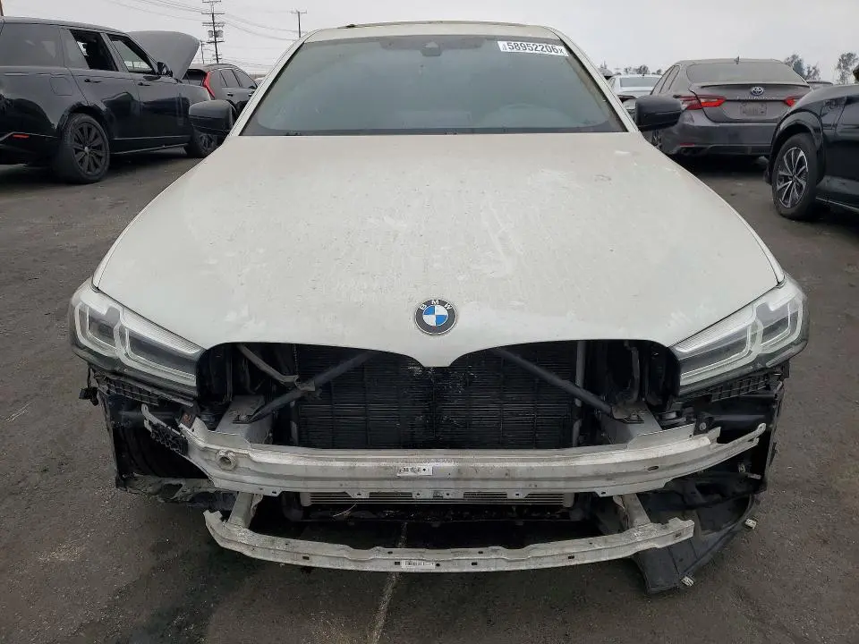 2021 BMW 530 I  
