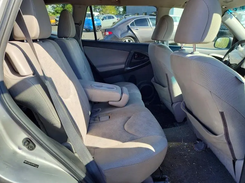 2011 TOYOTA RAV4 BASE  