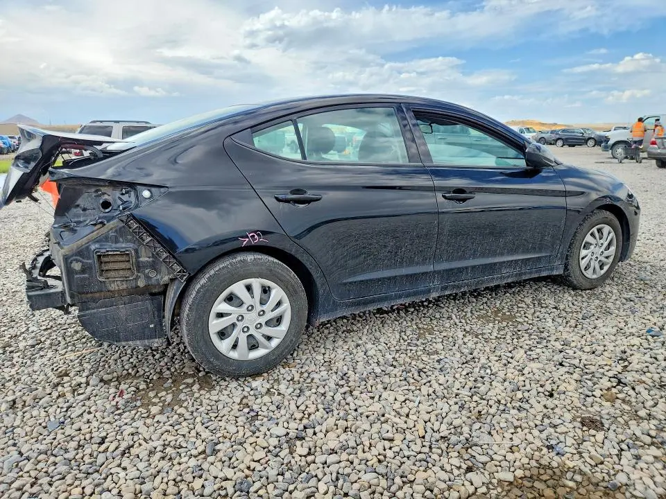 2019 HYUNDAI ELANTRA SE  