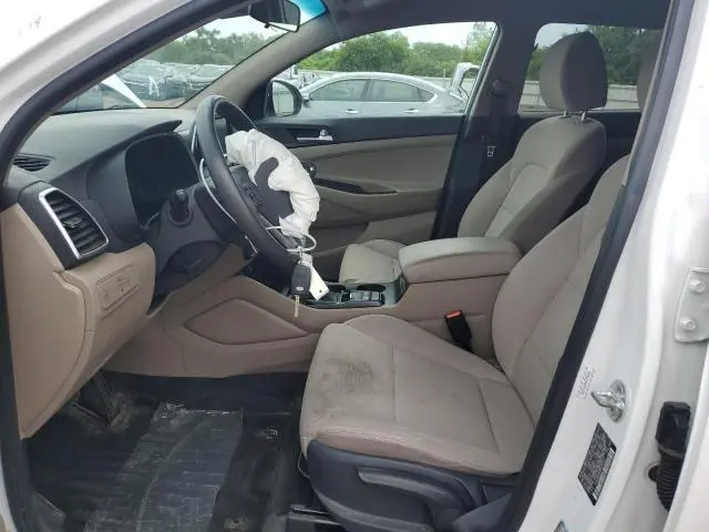 2021 HYUNDAI TUCSON SE  