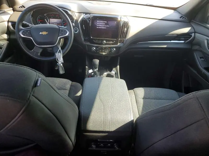 2023 CHEVROLET TRAVERSE LT  