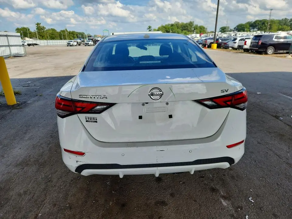 2021 NISSAN SENTRA SV  