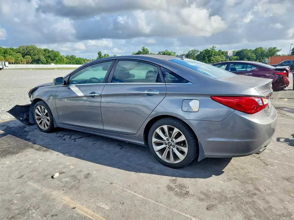2013 HYUNDAI SONATA SE  