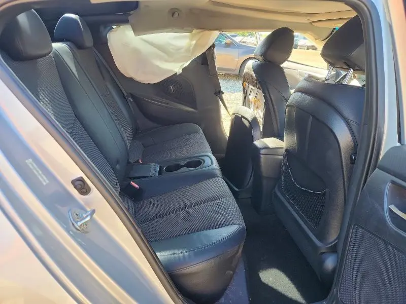 2013 HYUNDAI VELOSTER BASE  