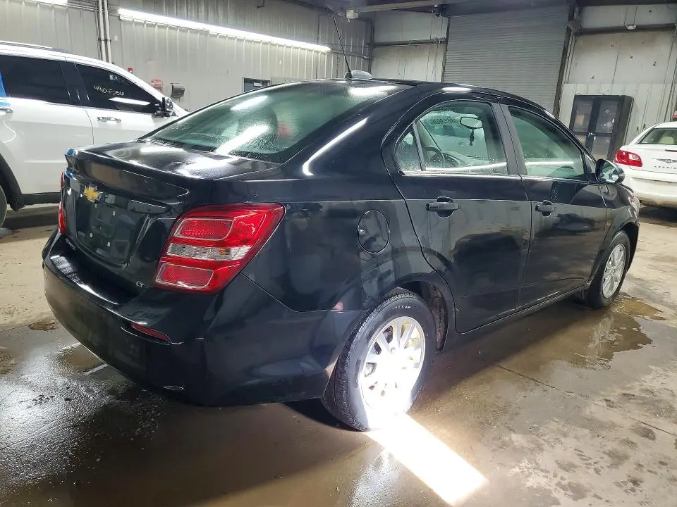 2019 CHEVROLET SONIC LT  