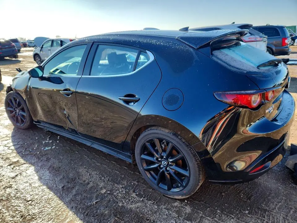 2025 MAZDA 3 PREMIUM PLUS  