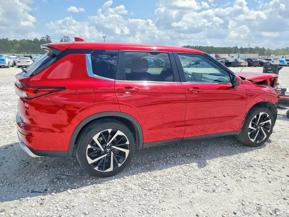 2024 MITSUBISHI OUTLANDER SE  