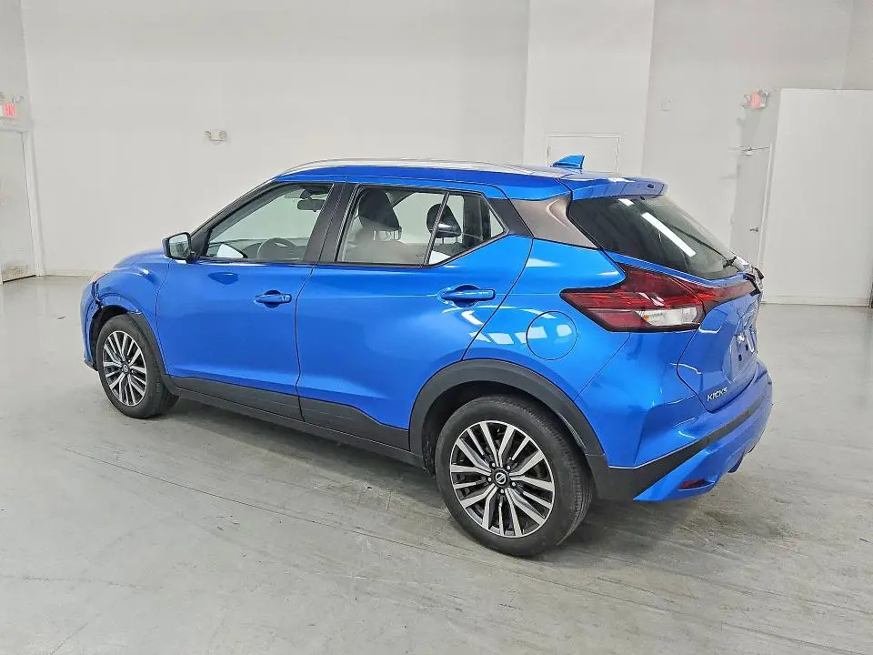 2021 NISSAN KICKS SV  