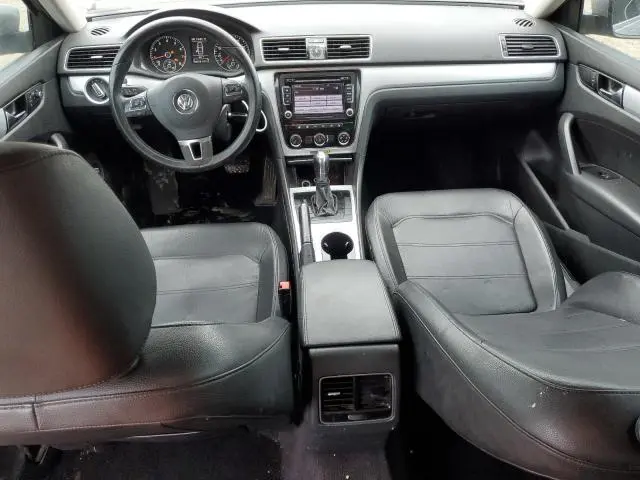 2013 VOLKSWAGEN PASSAT SE  