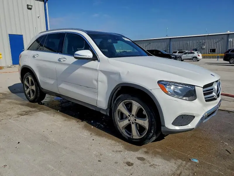 2017 MERCEDES-BENZ GLC 300  