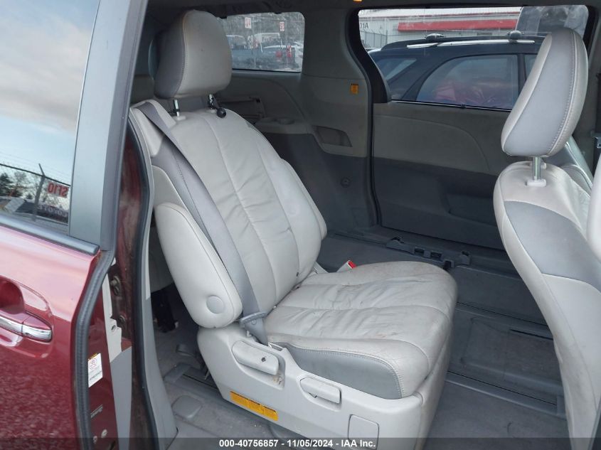 2011 TOYOTA SIENNA XLE/LIMITED